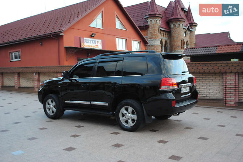 Позашляховик / Кросовер Toyota Land Cruiser 2007 в Тячеві фото 15 Позашляховик / Кросовер Toyota Land Cruiser 2007 в Тячеві