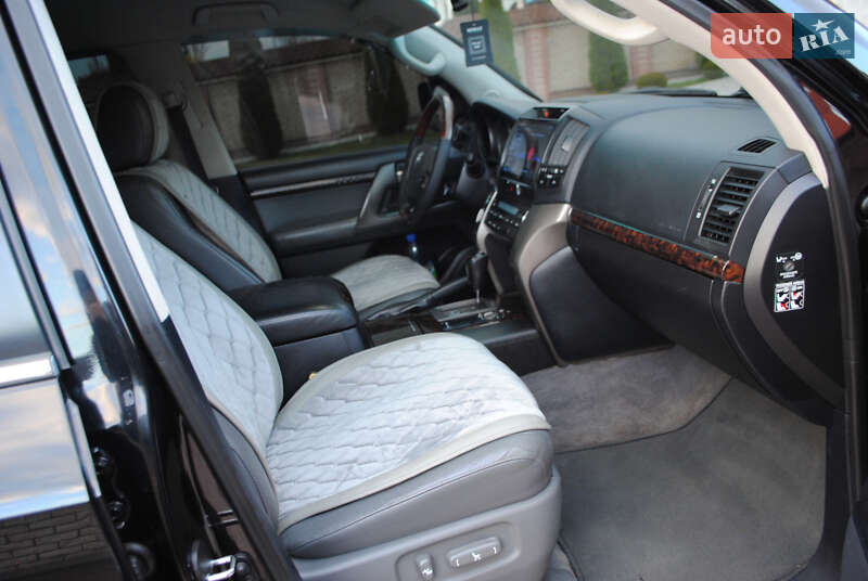 Позашляховик / Кросовер Toyota Land Cruiser 2007 в Тячеві фото 30 Позашляховик / Кросовер Toyota Land Cruiser 2007 в Тячеві