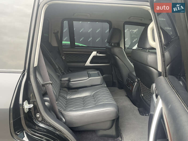 Внедорожник / Кроссовер Toyota Land Cruiser 2017 в Киеве