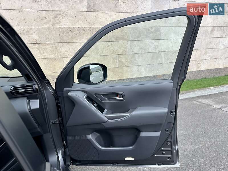 Внедорожник / Кроссовер Toyota Land Cruiser 2022 в Киеве фото 98 Внедорожник / Кроссовер Toyota Land Cruiser 2022 в Киеве