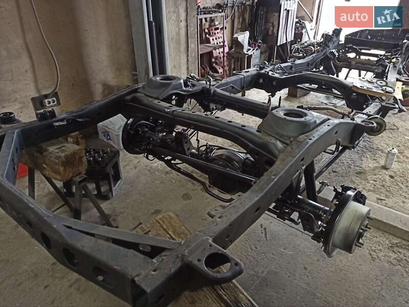 Внедорожник / Кроссовер Toyota Land Cruiser 2001 в Ивано-Франковске