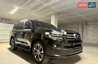 Внедорожник / Кроссовер Toyota Land Cruiser 2020 в Киеве