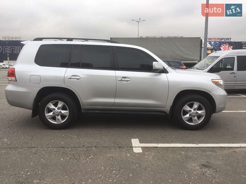 Внедорожник / Кроссовер Toyota Land Cruiser 2008 в Киеве фото 7 Внедорожник / Кроссовер Toyota Land Cruiser 2008 в Киеве