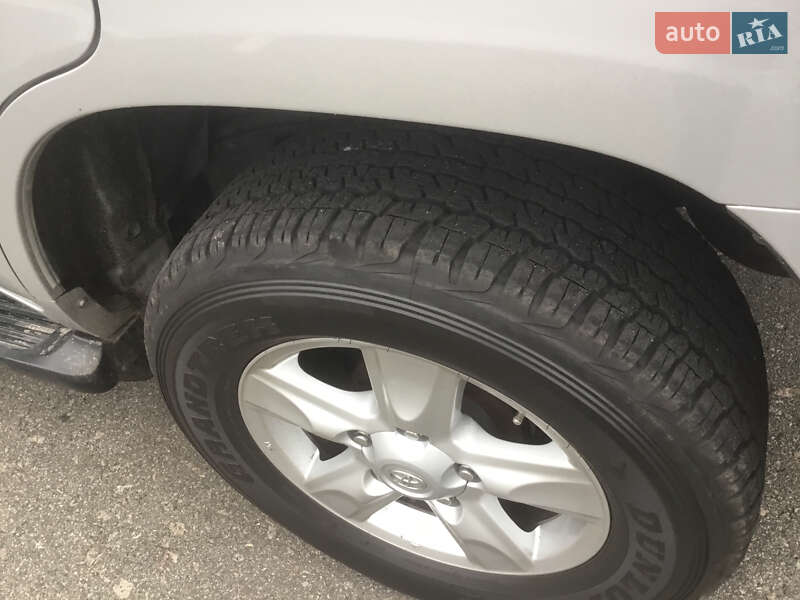 Внедорожник / Кроссовер Toyota Land Cruiser 2008 в Киеве фото 11 Внедорожник / Кроссовер Toyota Land Cruiser 2008 в Киеве