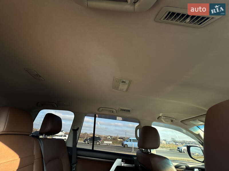 Внедорожник / Кроссовер Toyota Land Cruiser 2019 в Львове фото 41 Внедорожник / Кроссовер Toyota Land Cruiser 2019 в Львове