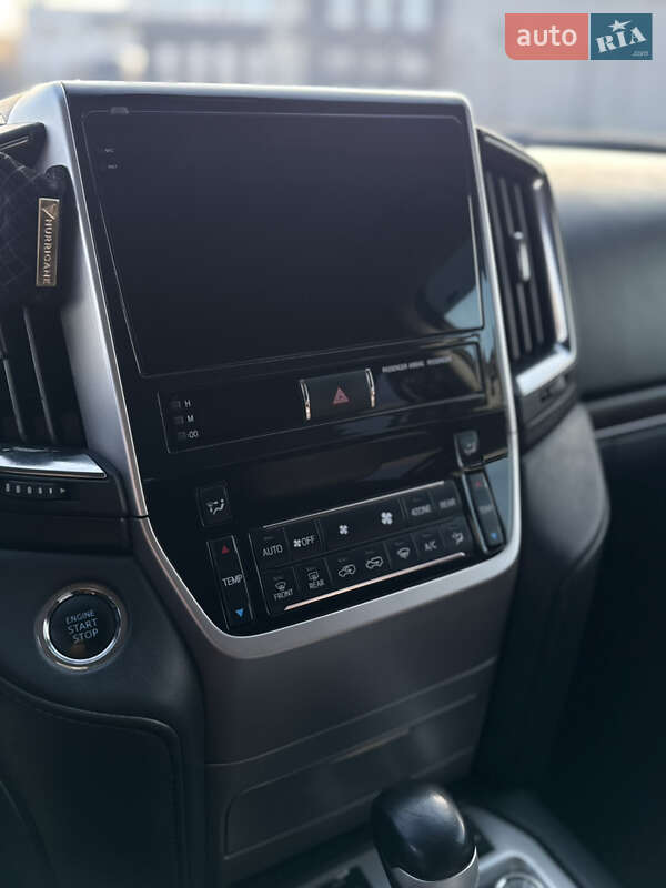 Внедорожник / Кроссовер Toyota Land Cruiser 2019 в Львове фото 52 Внедорожник / Кроссовер Toyota Land Cruiser 2019 в Львове