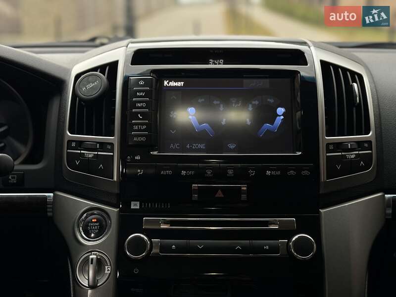 Внедорожник / Кроссовер Toyota Land Cruiser 2012 в Калуше