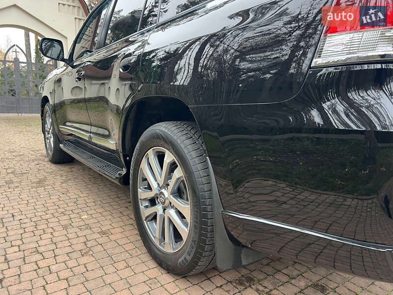 Внедорожник / Кроссовер Toyota Land Cruiser 2008 в Киеве