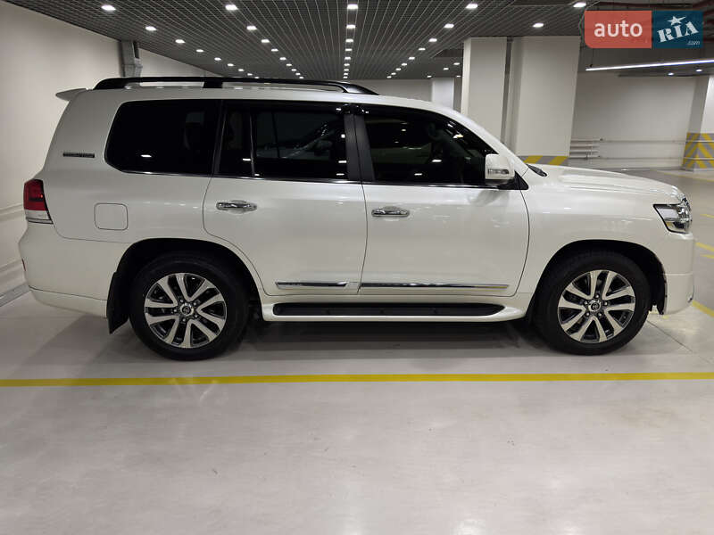 Внедорожник / Кроссовер Toyota Land Cruiser 2016 в Киеве