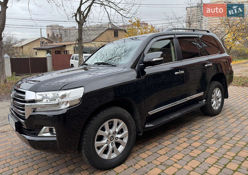 Внедорожник / Кроссовер Toyota Land Cruiser 2019 в Киеве