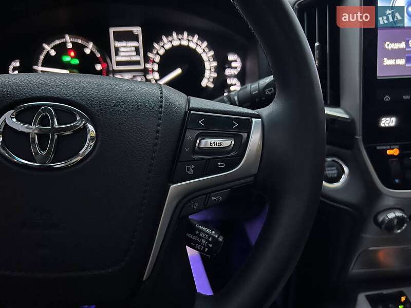 Внедорожник / Кроссовер Toyota Land Cruiser 2016 в Ивано-Франковске