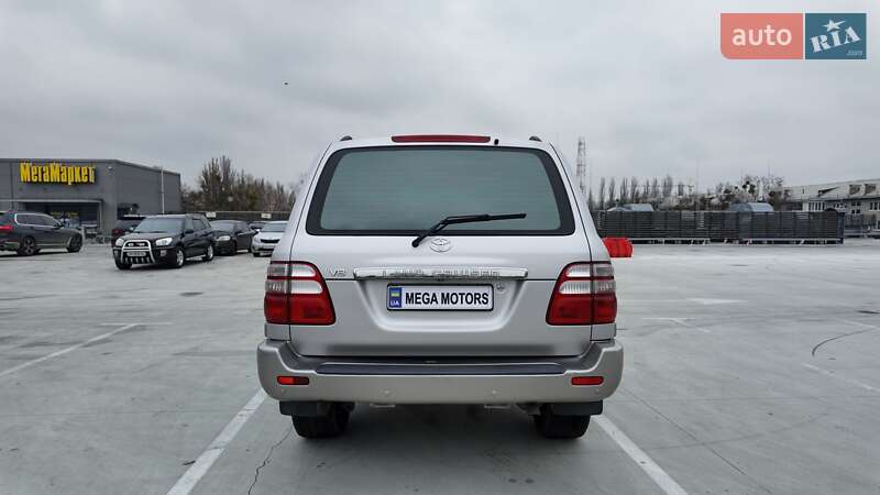 Внедорожник / Кроссовер Toyota Land Cruiser 2004 в Киеве