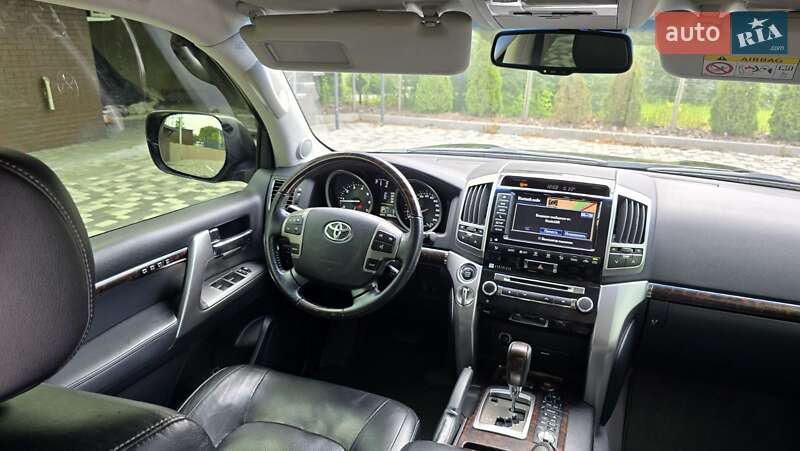Внедорожник / Кроссовер Toyota Land Cruiser 2013 в Киеве