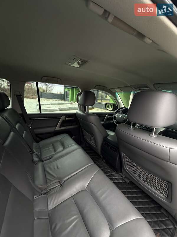 Внедорожник / Кроссовер Toyota Land Cruiser 2008 в Тернополе