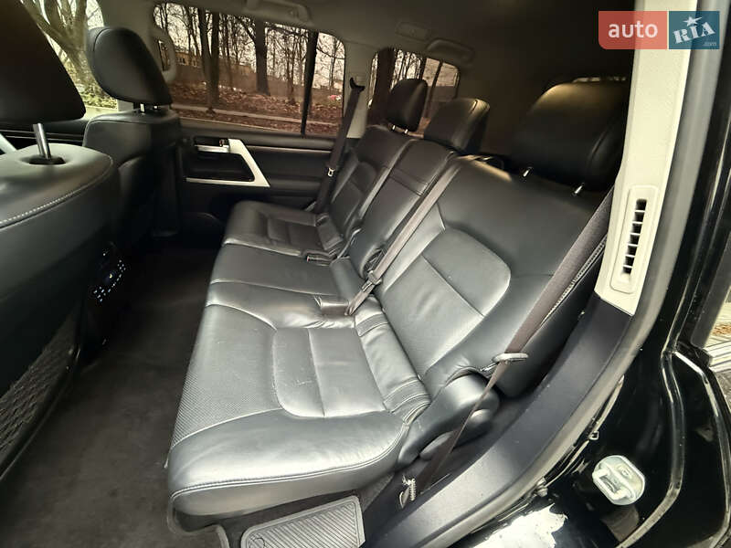 Внедорожник / Кроссовер Toyota Land Cruiser 2016 в Тернополе