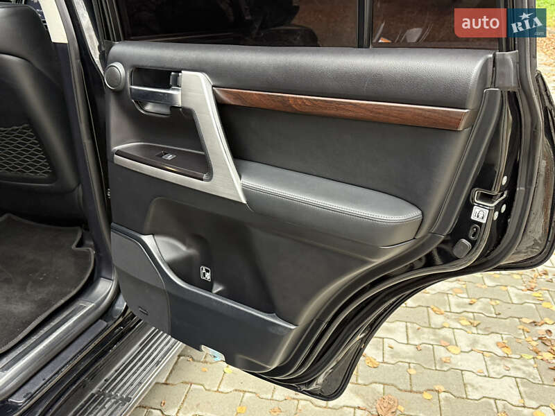 Внедорожник / Кроссовер Toyota Land Cruiser 2016 в Тернополе