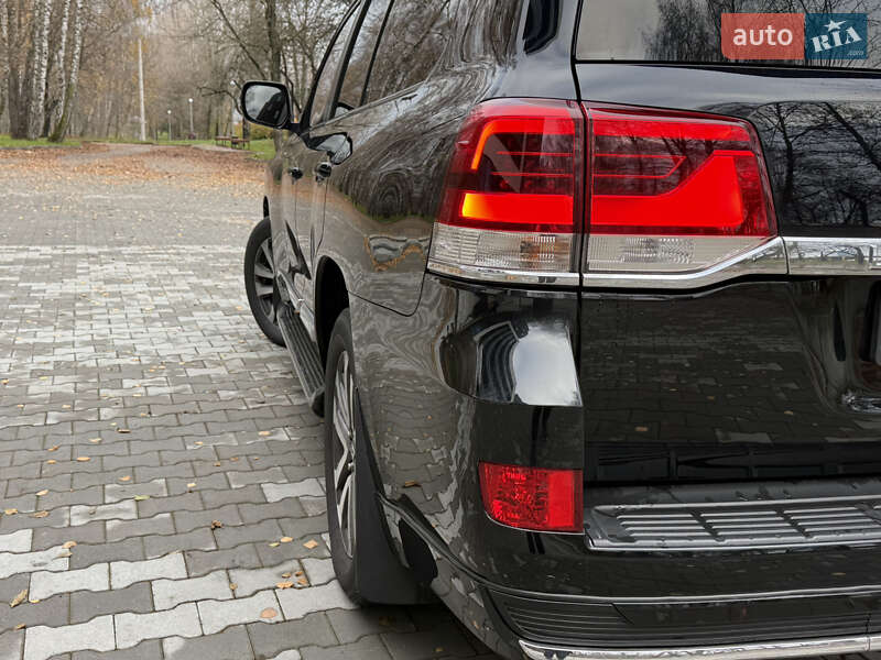 Внедорожник / Кроссовер Toyota Land Cruiser 2016 в Тернополе