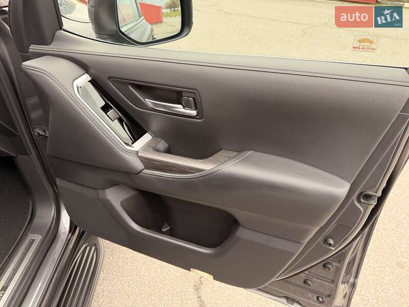 Внедорожник / Кроссовер Toyota Land Cruiser 2023 в Киеве