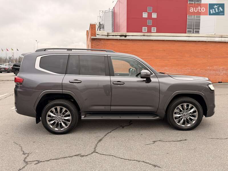 Внедорожник / Кроссовер Toyota Land Cruiser 2023 в Киеве