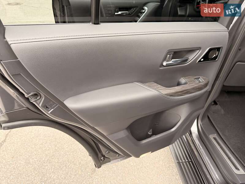 Внедорожник / Кроссовер Toyota Land Cruiser 2023 в Киеве