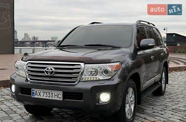 Внедорожник / Кроссовер Toyota Land Cruiser 2013 в Киеве