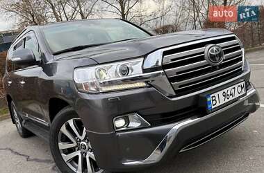 Внедорожник / Кроссовер Toyota Land Cruiser 2018 в Киеве
