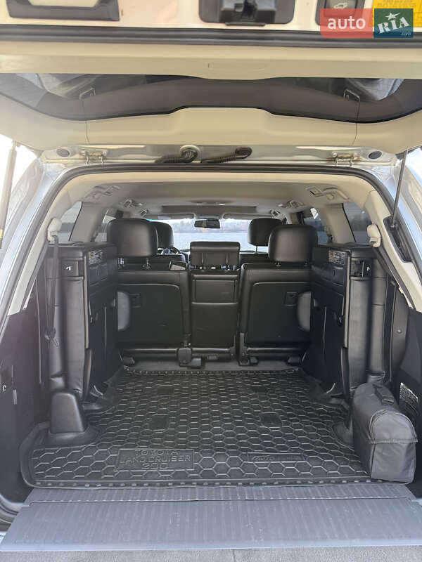 Внедорожник / Кроссовер Toyota Land Cruiser 2012 в Харькове