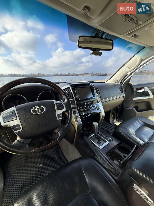 Внедорожник / Кроссовер Toyota Land Cruiser 2012 в Харькове