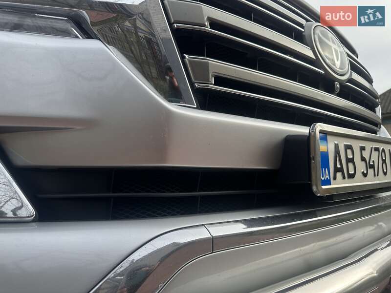 Внедорожник / Кроссовер Toyota Land Cruiser 2017 в Виннице фото 3 Внедорожник / Кроссовер Toyota Land Cruiser 2017 в Виннице