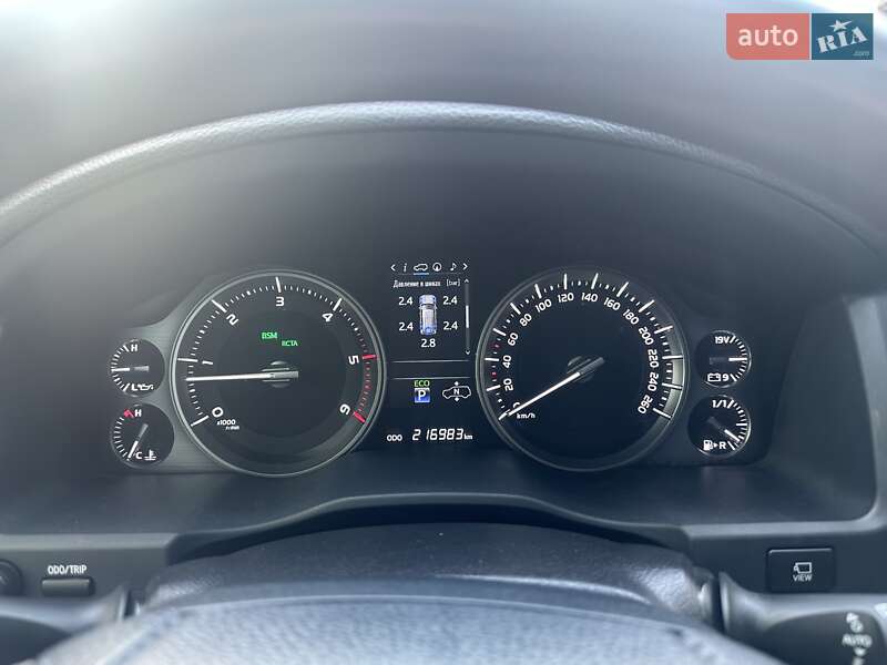 Внедорожник / Кроссовер Toyota Land Cruiser 2017 в Виннице фото 30 Внедорожник / Кроссовер Toyota Land Cruiser 2017 в Виннице