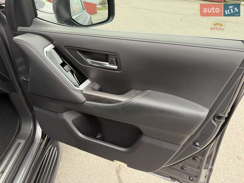 Внедорожник / Кроссовер Toyota Land Cruiser 2023 в Киеве