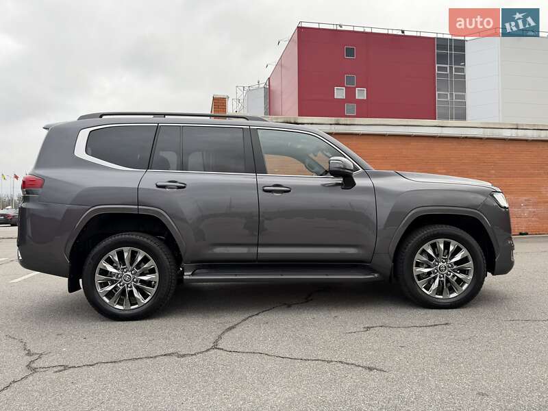 Внедорожник / Кроссовер Toyota Land Cruiser 2023 в Киеве