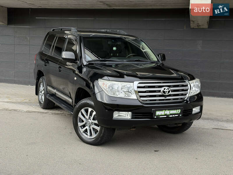 Внедорожник / Кроссовер Toyota Land Cruiser 2010 в Киеве