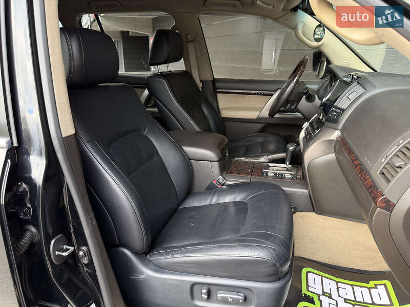 Внедорожник / Кроссовер Toyota Land Cruiser 2010 в Киеве