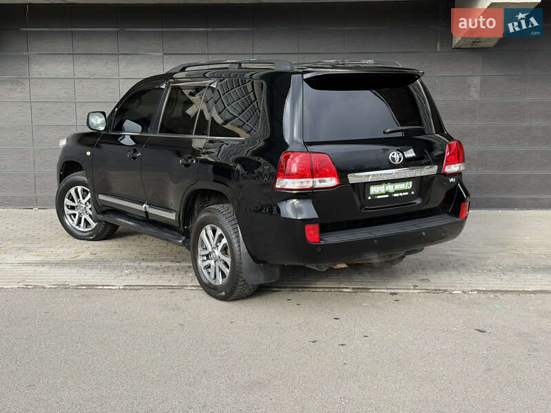 Внедорожник / Кроссовер Toyota Land Cruiser 2010 в Киеве