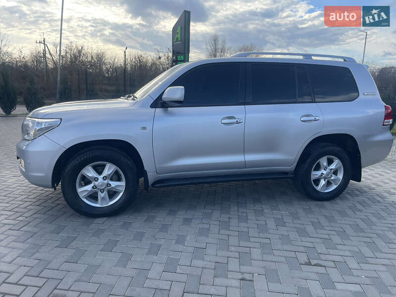 Позашляховик / Кросовер Toyota Land Cruiser 2008 в Полтаві