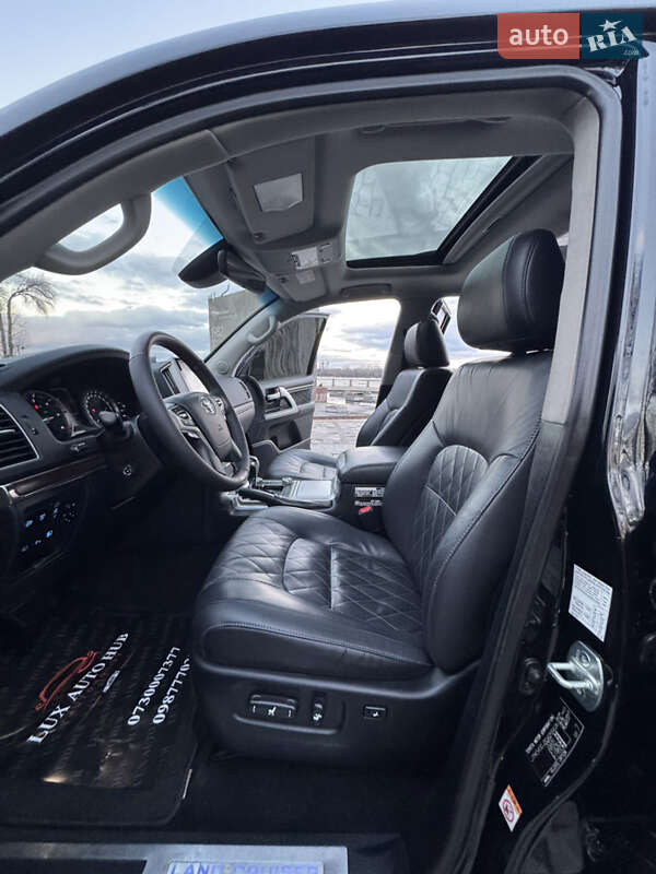 Внедорожник / Кроссовер Toyota Land Cruiser 2018 в Киеве фото 26 Внедорожник / Кроссовер Toyota Land Cruiser 2018 в Киеве