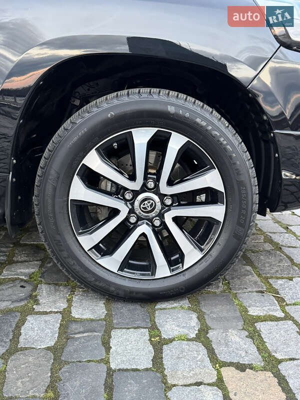 Внедорожник / Кроссовер Toyota Land Cruiser 2018 в Киеве фото 46 Внедорожник / Кроссовер Toyota Land Cruiser 2018 в Киеве