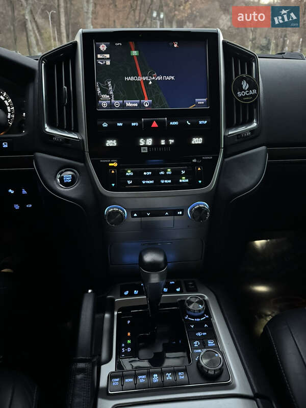 Внедорожник / Кроссовер Toyota Land Cruiser 2018 в Киеве фото 106 Внедорожник / Кроссовер Toyota Land Cruiser 2018 в Киеве