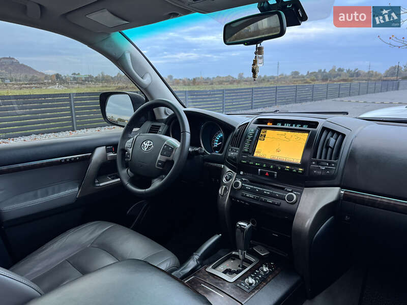 Позашляховик / Кросовер Toyota Land Cruiser 2010 в Мукачевому фото 51 Позашляховик / Кросовер Toyota Land Cruiser 2010 в Мукачевому