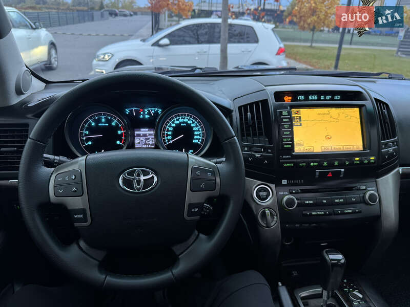 Позашляховик / Кросовер Toyota Land Cruiser 2010 в Мукачевому фото 52 Позашляховик / Кросовер Toyota Land Cruiser 2010 в Мукачевому