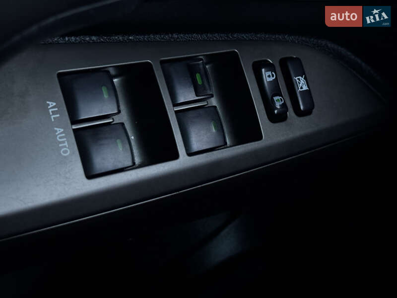 Позашляховик / Кросовер Toyota Land Cruiser 2010 в Мукачевому фото 73 Позашляховик / Кросовер Toyota Land Cruiser 2010 в Мукачевому