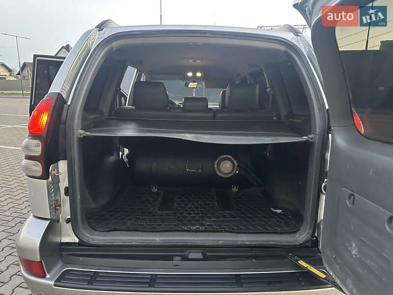 Внедорожник / Кроссовер Toyota Land Cruiser 2007 в Ивано-Франковске фото 42 Внедорожник / Кроссовер Toyota Land Cruiser 2007 в Ивано-Франковске