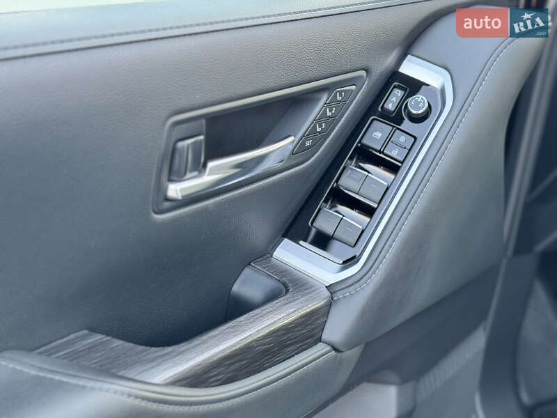 Внедорожник / Кроссовер Toyota Land Cruiser 2021 в Мукачево