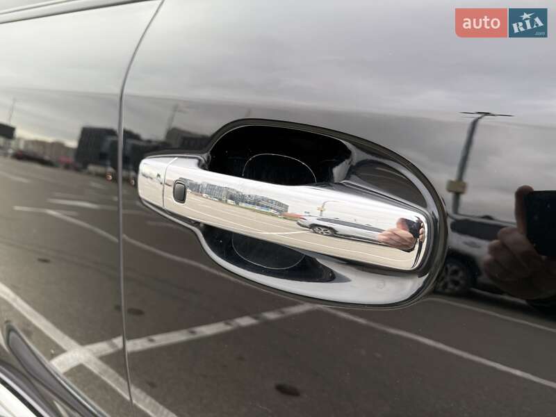 Внедорожник / Кроссовер Toyota Land Cruiser 2013 в Киеве