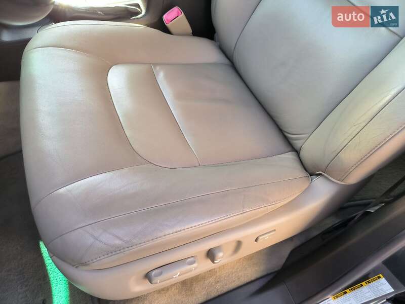 Внедорожник / Кроссовер Toyota Land Cruiser 2008 в Киеве