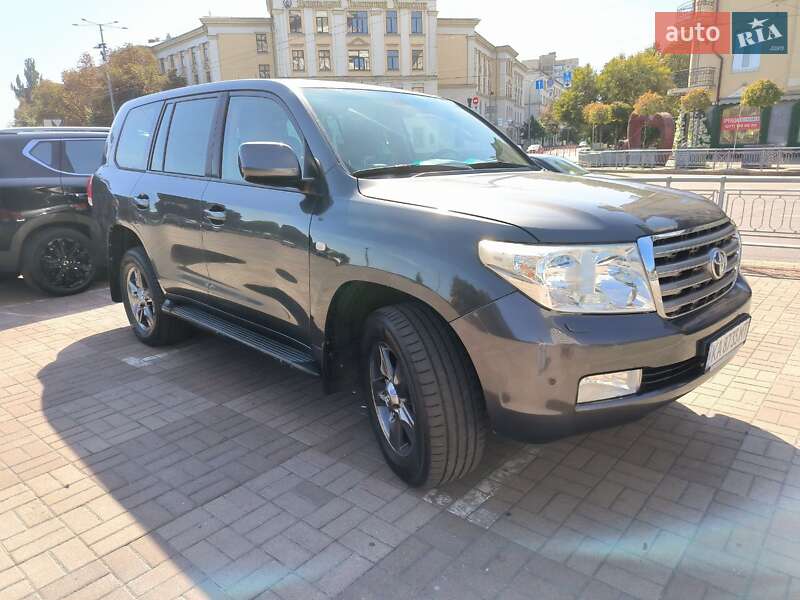 Внедорожник / Кроссовер Toyota Land Cruiser 2008 в Киеве