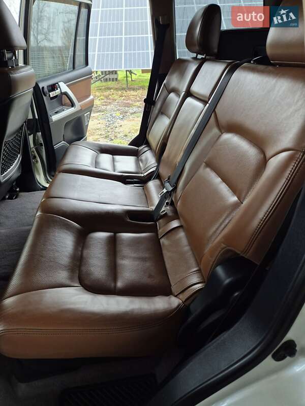 Внедорожник / Кроссовер Toyota Land Cruiser 2014 в Берегово