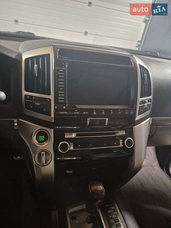 Внедорожник / Кроссовер Toyota Land Cruiser 2014 в Берегово