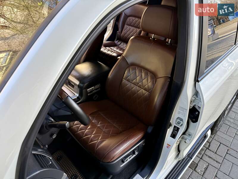 Позашляховик / Кросовер Toyota Land Cruiser 2017 в Дніпрі